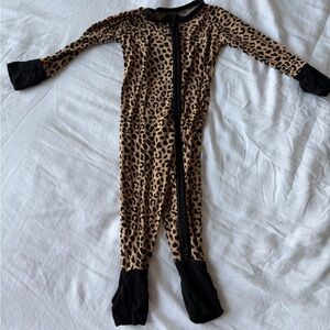 Little Sleepies Classic Leopard 3–6M Zippy
